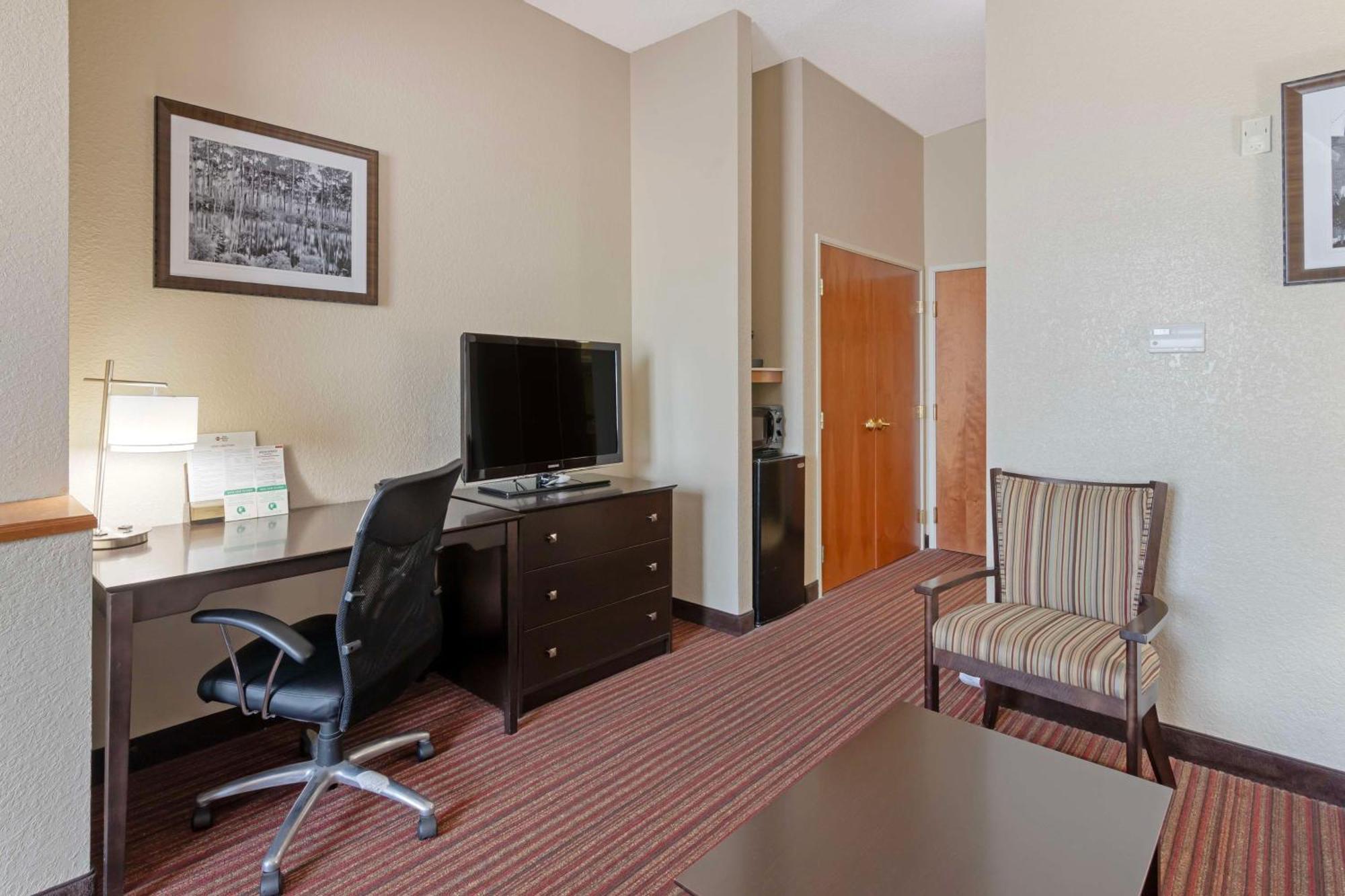 Best Western Plus Bradbury Inn And Suites Waycross Exterior foto