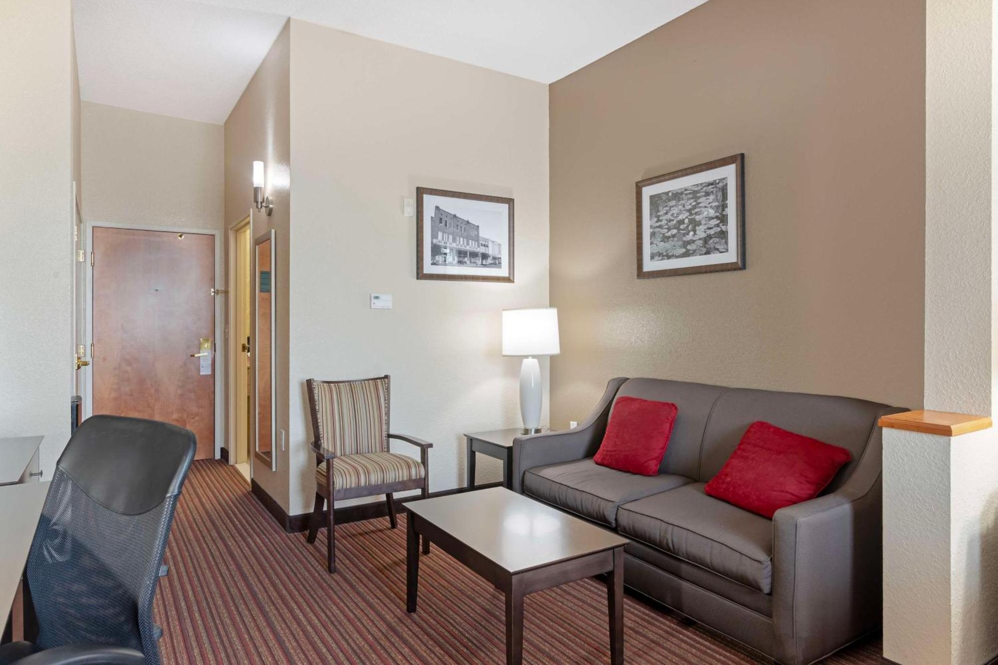 Best Western Plus Bradbury Inn And Suites Waycross Exterior foto